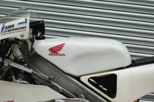 Bild 17/50 von Honda RS 250 RF (1993)