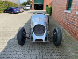 Immagine 5/17 di Vauxhall 27 HP Special (1936)