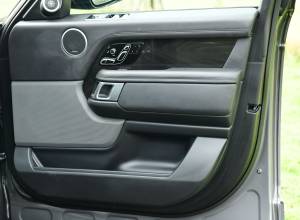Image 18/50 of Land Rover Range Rover Vogue SDV8 (2019)