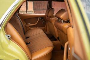 Afbeelding 37/75 van Mercedes-Benz 280 SE (1976)