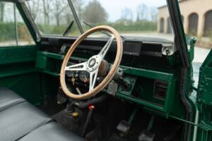 Bild 32/50 von Land Rover 88 (1978)