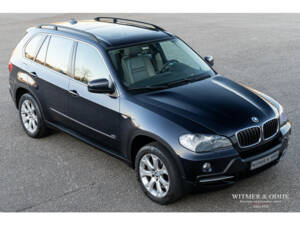 Image 7/34 of BMW X5 xDrive48i (2006)