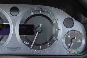 Bild 48/50 von Aston Martin DB 9 Volante (2005)
