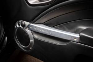 Bild 33/50 von Aston Martin V12 Vanquish S (2005)