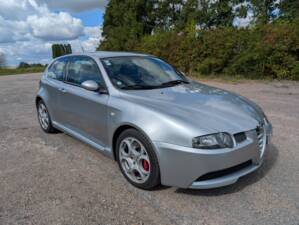 Image 1/111 of Alfa Romeo 147 3.2 GTA (2002)