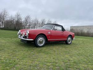 Image 23/24 of Alfa Romeo Giulia 1600 Spider (1963)