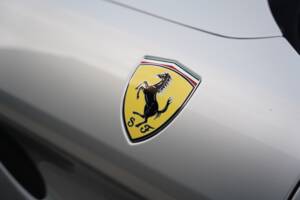 Bild 48/50 von Ferrari California T (2015)