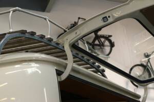 Immagine 11/15 di Volkswagen T2a Westfalia (1968)
