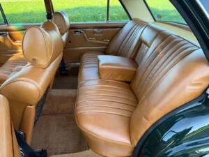 Image 27/39 of Mercedes-Benz 300 SEL 6.3 (1970)