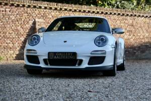 Image 11/50 de Porsche 911 GT3 RS (2010)