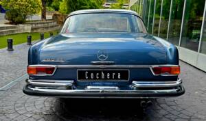 Image 5/34 of Mercedes-Benz 280 SE (1970)