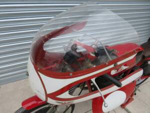 Imagen 7/45 de Moto Morini 175 GT (1958)