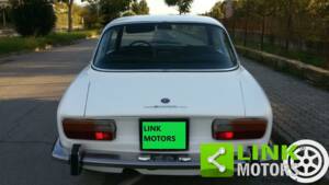 Bild 7/10 von Alfa Romeo 2000 GT Veloce (1972)