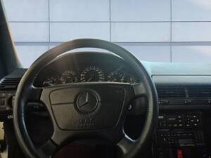 Image 14/15 de Mercedes-Benz SL 320 (1994)