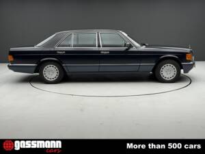 Imagen 4/15 de Mercedes-Benz 560 SEL (1991)