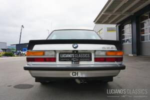 Image 8/59 of BMW 528i (1982)