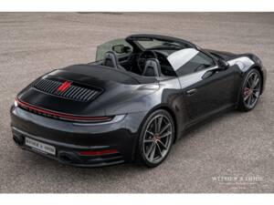 Image 3/39 de Porsche 911 Carrera 4S (2019)