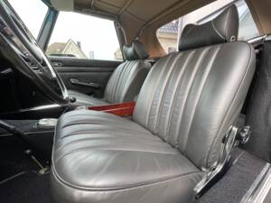 Image 9/22 de Mercedes-Benz 280 SL (1970)