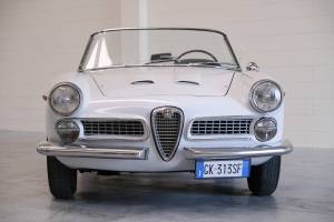 Image 3/16 of Alfa Romeo 2600 Spider (1962)