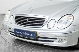 Bild 18/50 von Mercedes-Benz E 200 Kompressor T (2003)