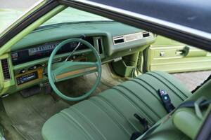 Image 23/44 of Chevrolet Impala (1974)