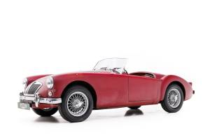 Image 2/45 of MG MGA 1500 (1958)