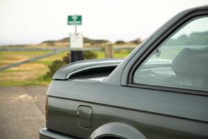 Image 49/50 of BMW 325i (1990)