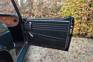 Image 24/29 of Triumph TR 5 PI (1968)