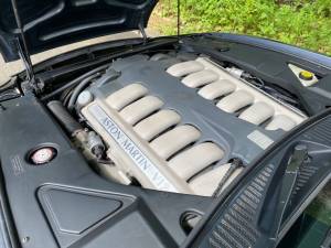 Imagen 25/50 de Aston Martin DB 7 Vantage Volante (2002)