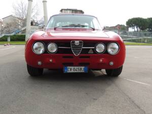 Bild 10/29 von Alfa Romeo 2000 GT Veloce (1973)