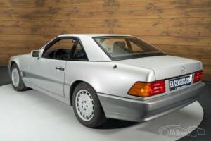 Image 14/19 de Mercedes-Benz 300 SL (1990)