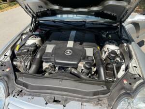 Imagen 15/15 de Mercedes-Benz SL 500 (2001)