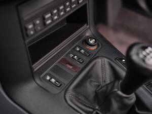 Image 29/50 de BMW 328i (1995)