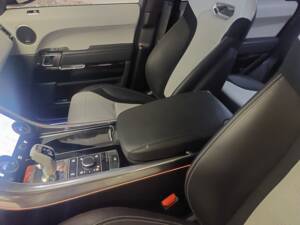 Image 22/26 of Land Rover Range Rover Sport SVR (2021)