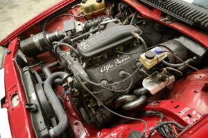 Image 19/50 de Alfa Romeo 75 3.0 V6 QV (1990)