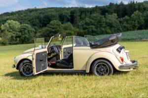 Imagen 3/4 de Volkswagen Escarabajo 1302 LS (1971)