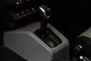 Immagine 22/31 di Suzuki Jimny (2019)
