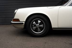 Bild 27/90 von Porsche 911 2.0 E (1969)