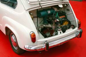 Image 32/32 of SEAT 600 D (1968)