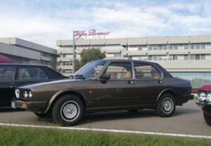 Bild 7/13 von Alfa Romeo Alfetta Quadrifoglio Oro (1982)