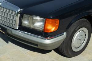 Image 15/50 of Mercedes-Benz 500 SEL (1985)