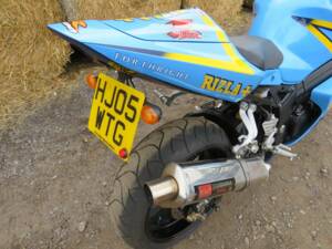 Image 34/35 of Suzuki DUMMY (2005)