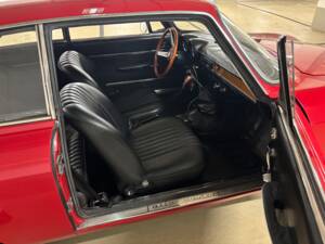 Afbeelding 13/33 van Alfa Romeo Giulia 1600 GT Junior (1972)