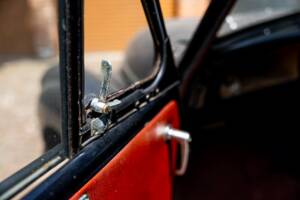 Image 25/36 of Morris Minor 1000 (1956)