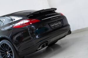 Image 29/31 of Porsche Panamera Turbo (2010)