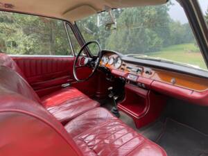 Image 15/16 of BMW 3200 CS (1965)