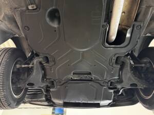 Bild 27/54 von Mercedes-Benz 300 TD Turbo (1993)