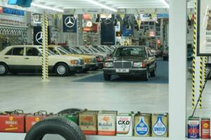 Bild 11/50 von Mercedes-Benz 380 SE (1984)