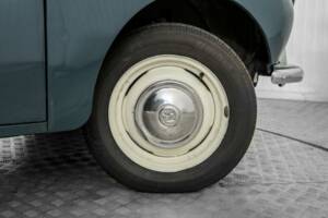 Image 41/50 of Morris Minor 1000 (1967)