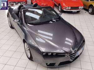 Bild 11/86 von Alfa Romeo Spider 2.2 JTS (2007)